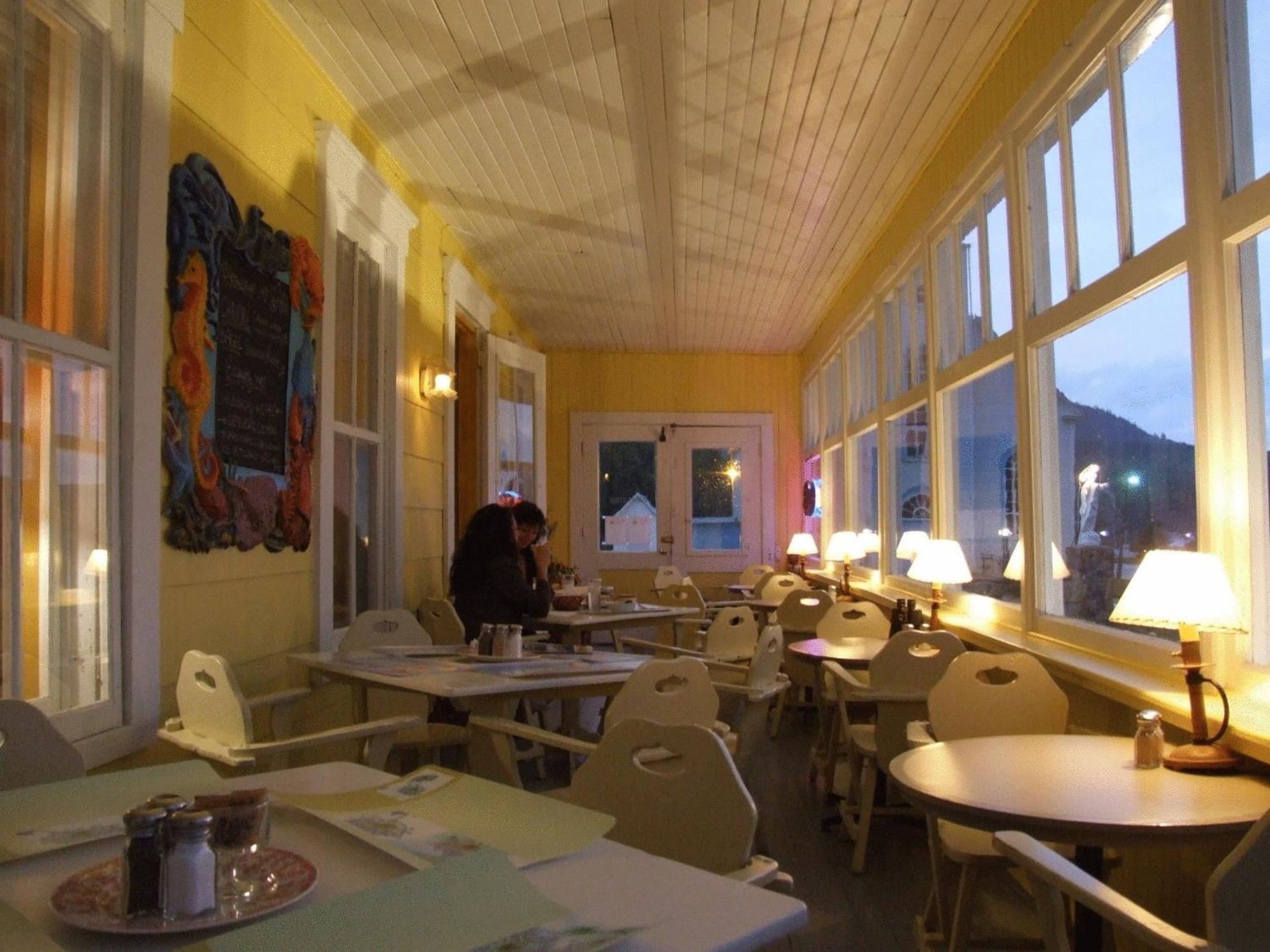 Auberge Du Cafe Chez Sam Baie-Sainte-Catherine Exteriér fotografie