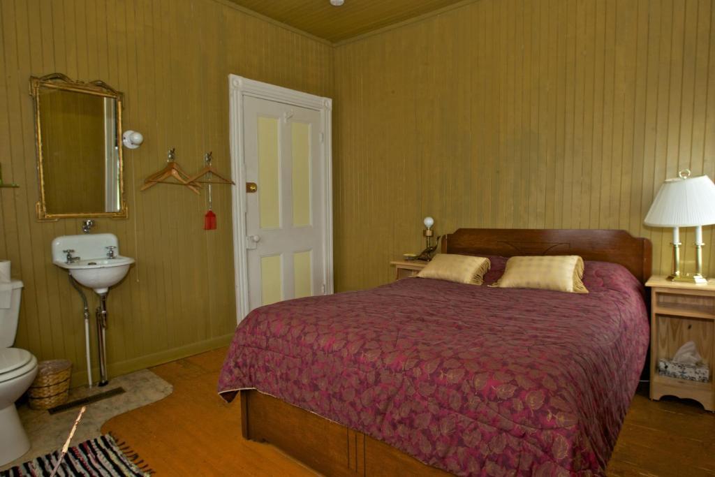 Auberge Du Cafe Chez Sam Baie-Sainte-Catherine Pokoj fotografie